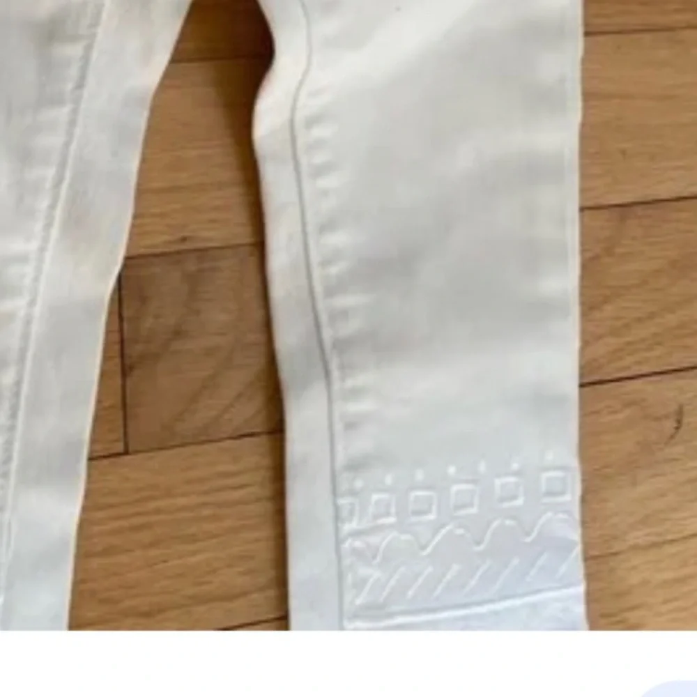NWT 10/$40 Oshkosh Skinny Jeans Pants adjustable Waist White Genuine Kids